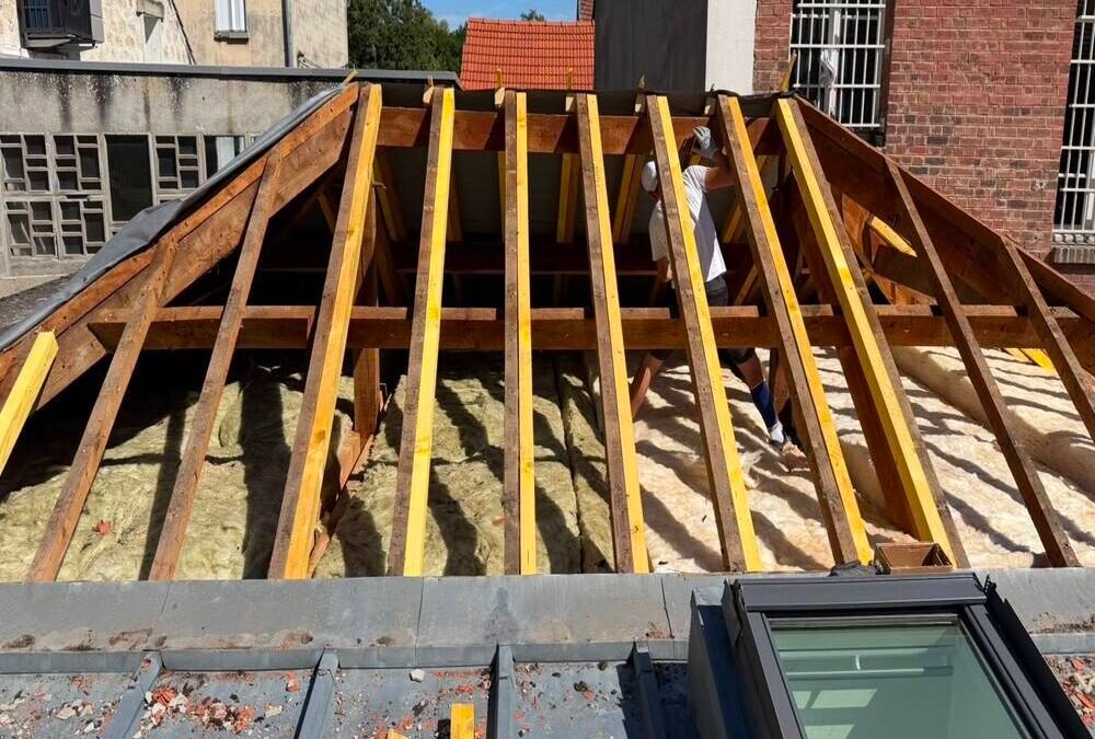 Quels signes indiquent qu’une charpente à Cormeilles-en-Parisis nécessite une réparation plutôt qu’un remplacement complet ?